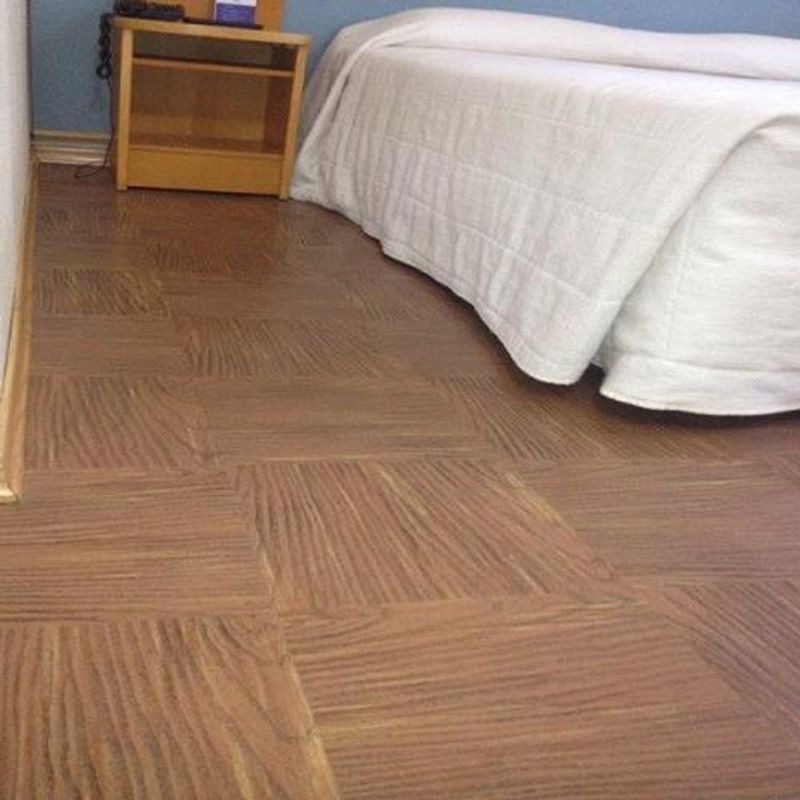 piso-vinilo-forestal-grabado-30