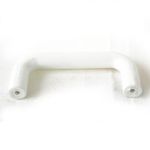 manija-plastica-tubular-blanca-64mm-1