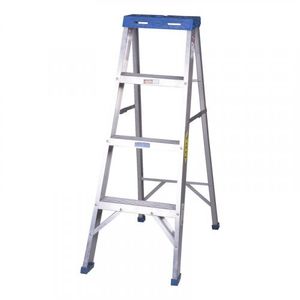 Escalera 4 pasos Tipo III Tijera Aluminio