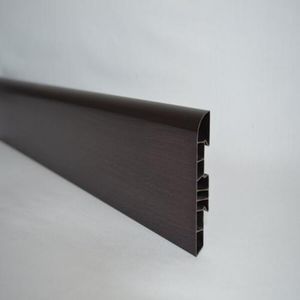 Guardaescoba Pvc Pintado Wengue 2.4Mts