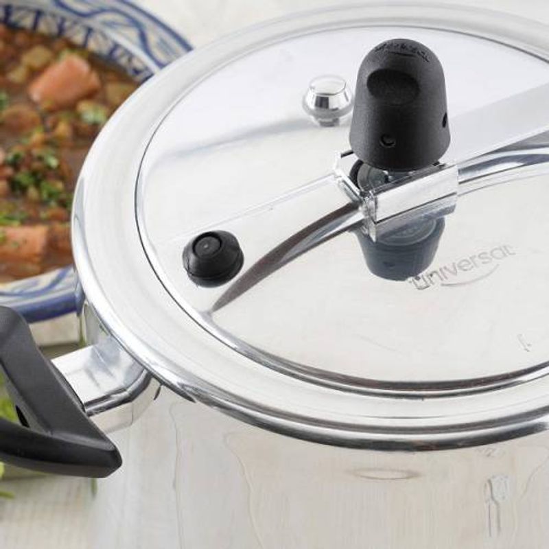 Combo-Olla-PresiA³n-6L-MA¡s-Jarro-MA¡s-Olla-20Cm