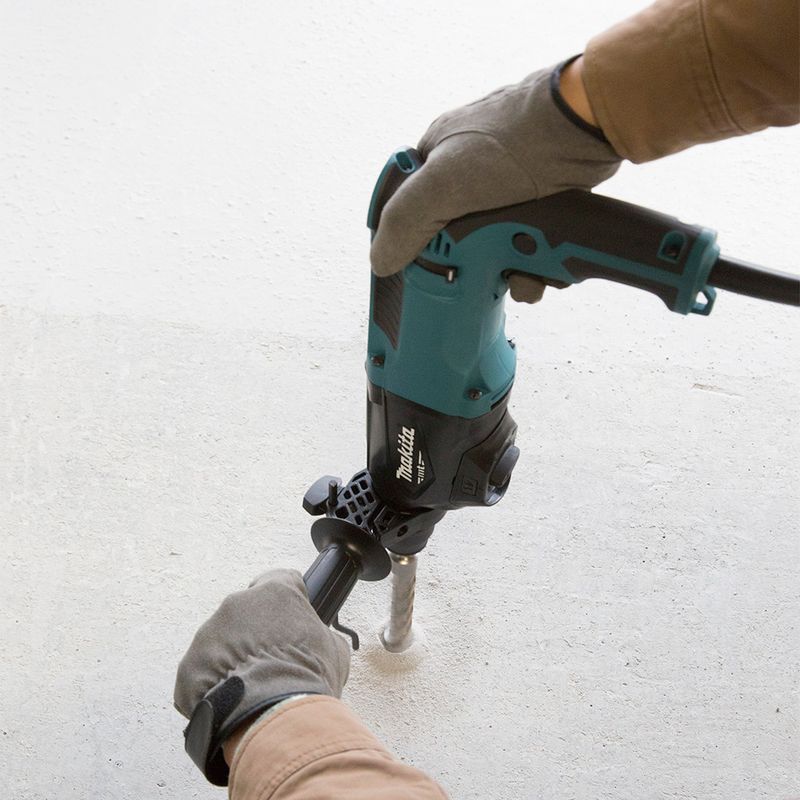 MAKITA