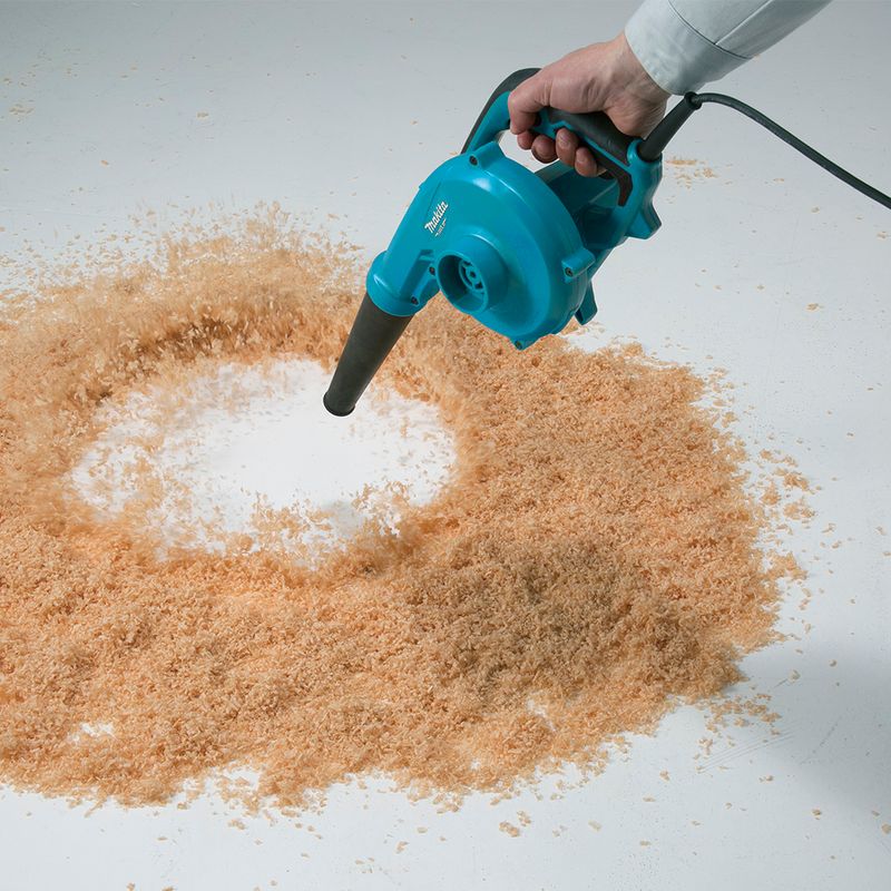 MAKITA