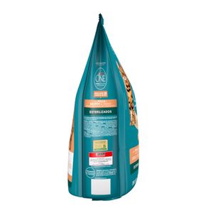 Alimento para gato esterilizado sabor pollo y salmón x2kg Purina One